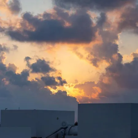 Fantasy - Luxury 4br Seaview Retreat With Private Pool *