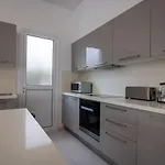 Fantasy - Luxury 4br Seaview Retreat With Private Pool *