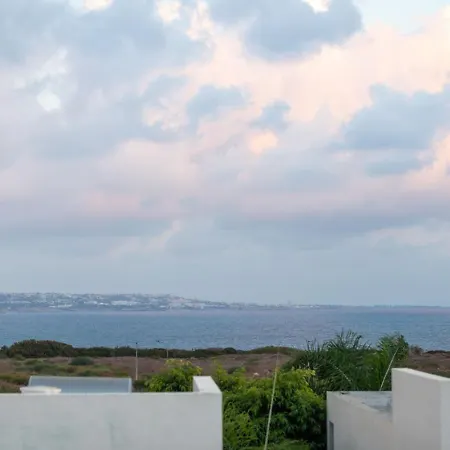 Дом отдыха Fantasy - Luxury 4br Seaview Retreat With Private Pool *