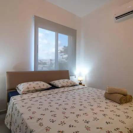 Fantasy - Luxury 4br Seaview Retreat With Private Pool Пейя