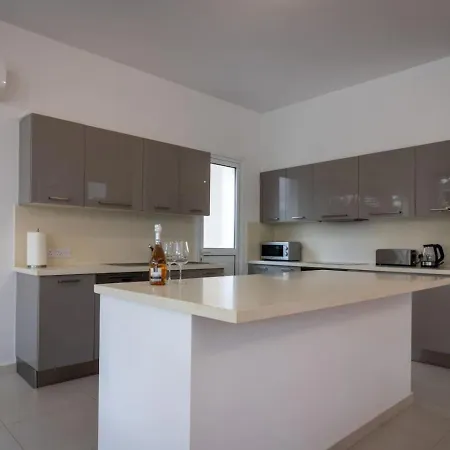 Fantasy - Luxury 4br Seaview Retreat With Private Pool Дом отдыха