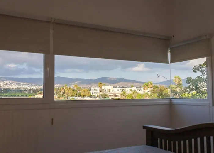 Fantasy - Luxury 4br Seaview Retreat With Private Pool Casa de Férias Peyia