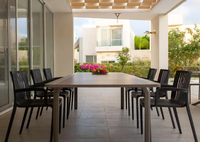 Fantasy - Luxury 4br Seaview Retreat With Private Pool Casa de Férias